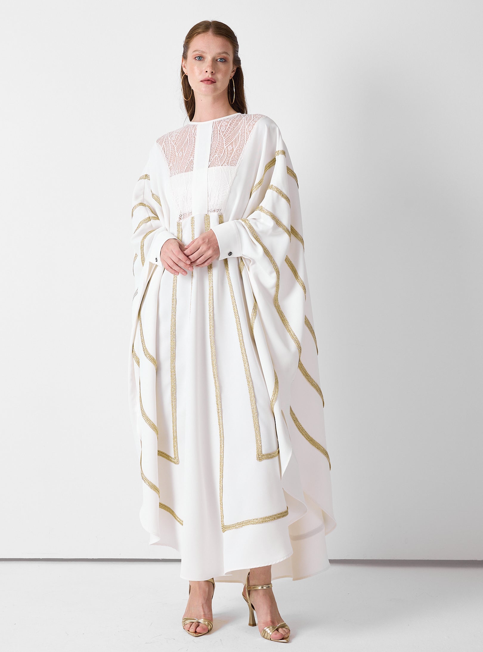 Royal Of White Kaftan with Golden Accents - Store WF