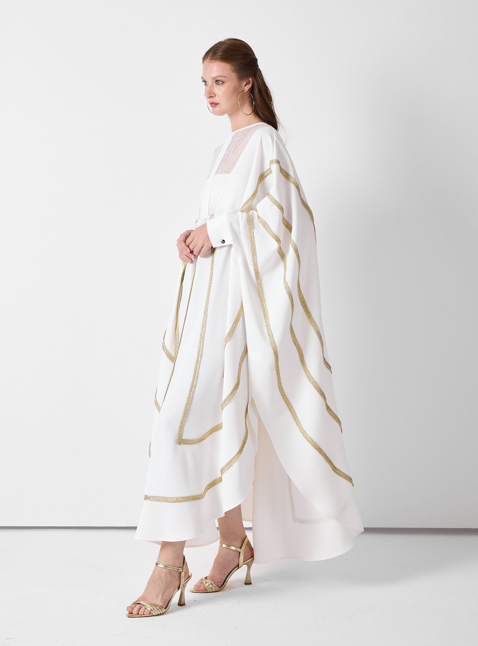 Royal Of White Kaftan with Golden Accents - Store WF