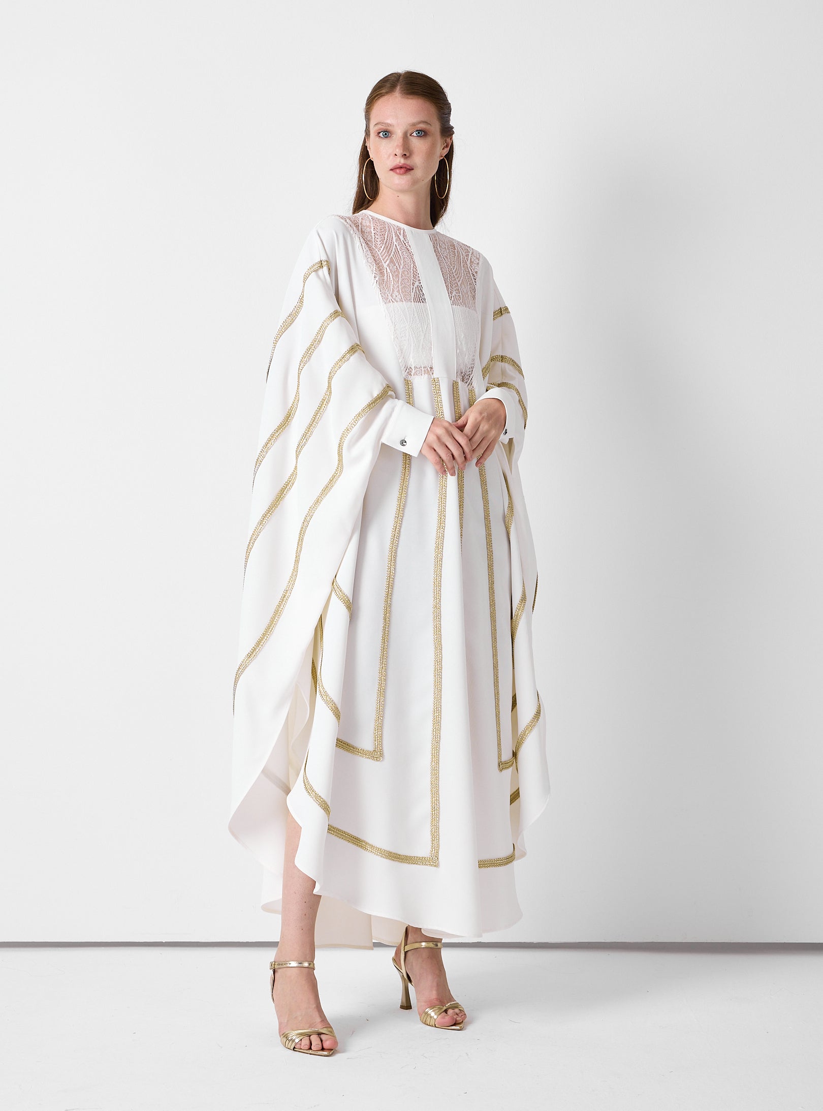 Royal Of White Kaftan with Golden Accents - Store WF