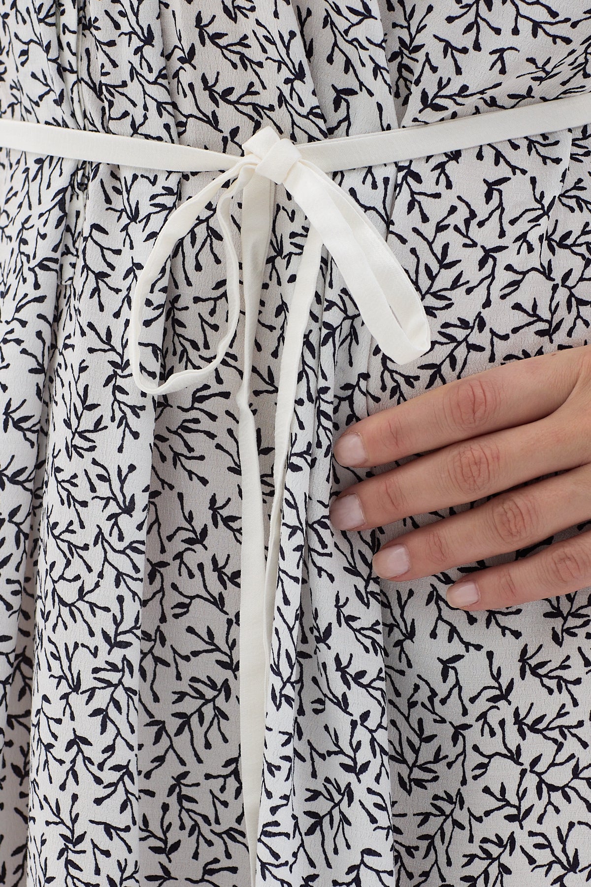 White Floral Belted Maxi Dress - Store WF