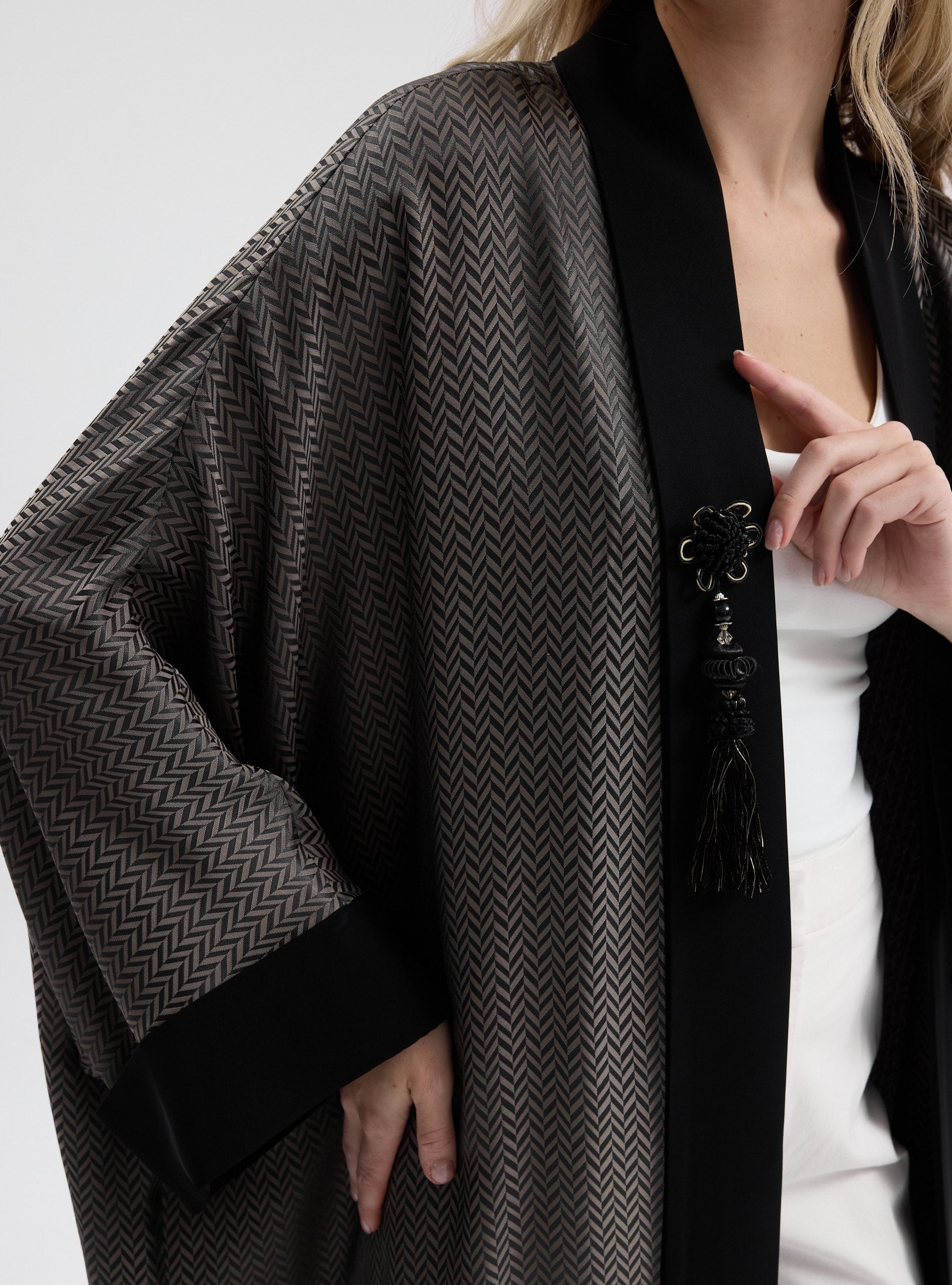 Modern Green ZigZag Print Abaya - Store WF