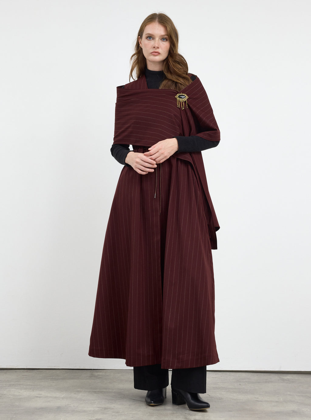 Wool Gilet With Scarf and Brosch Set Burgundy