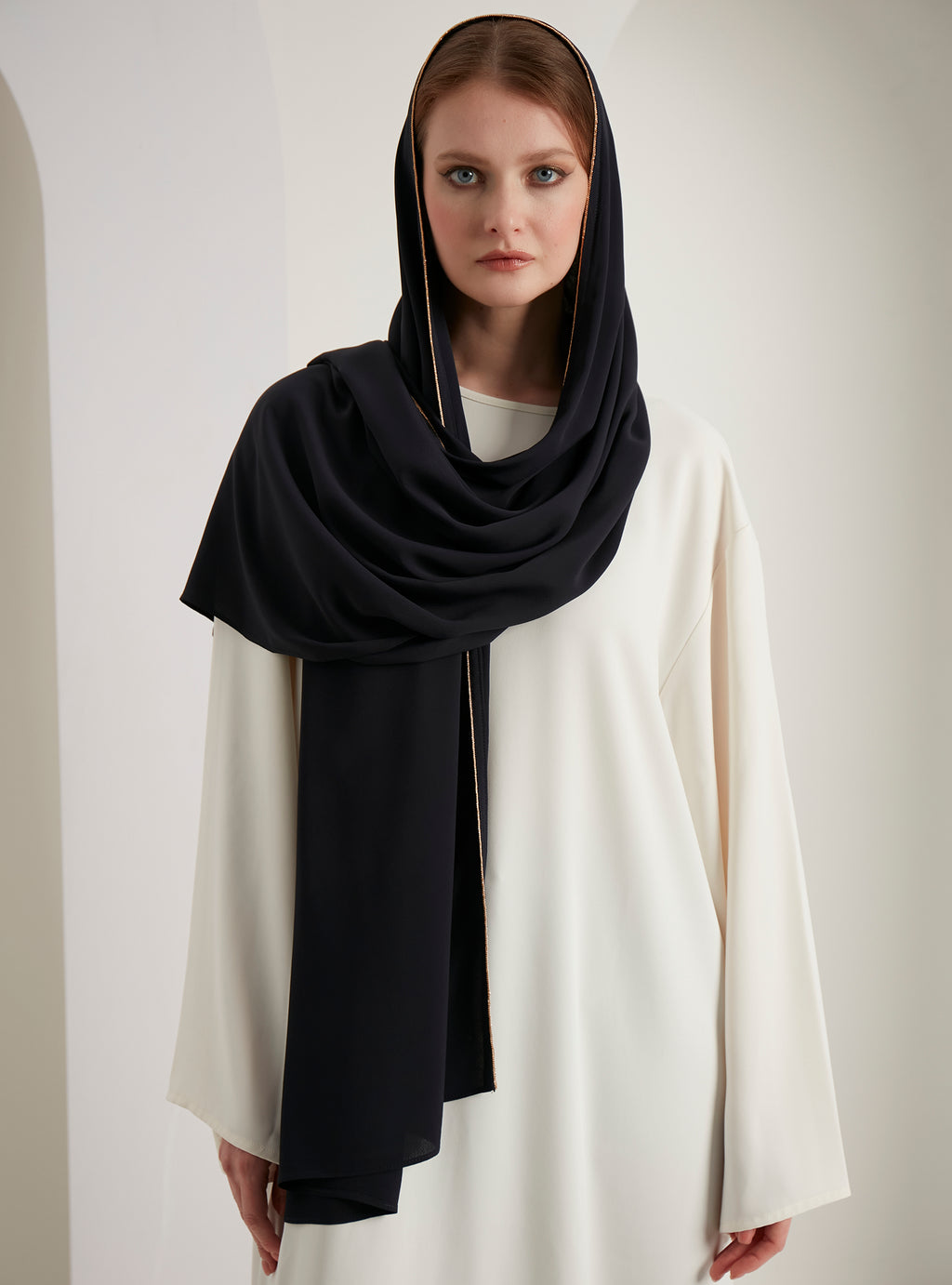 Lacivert Altın Zincirli Şal Başörtüsü 