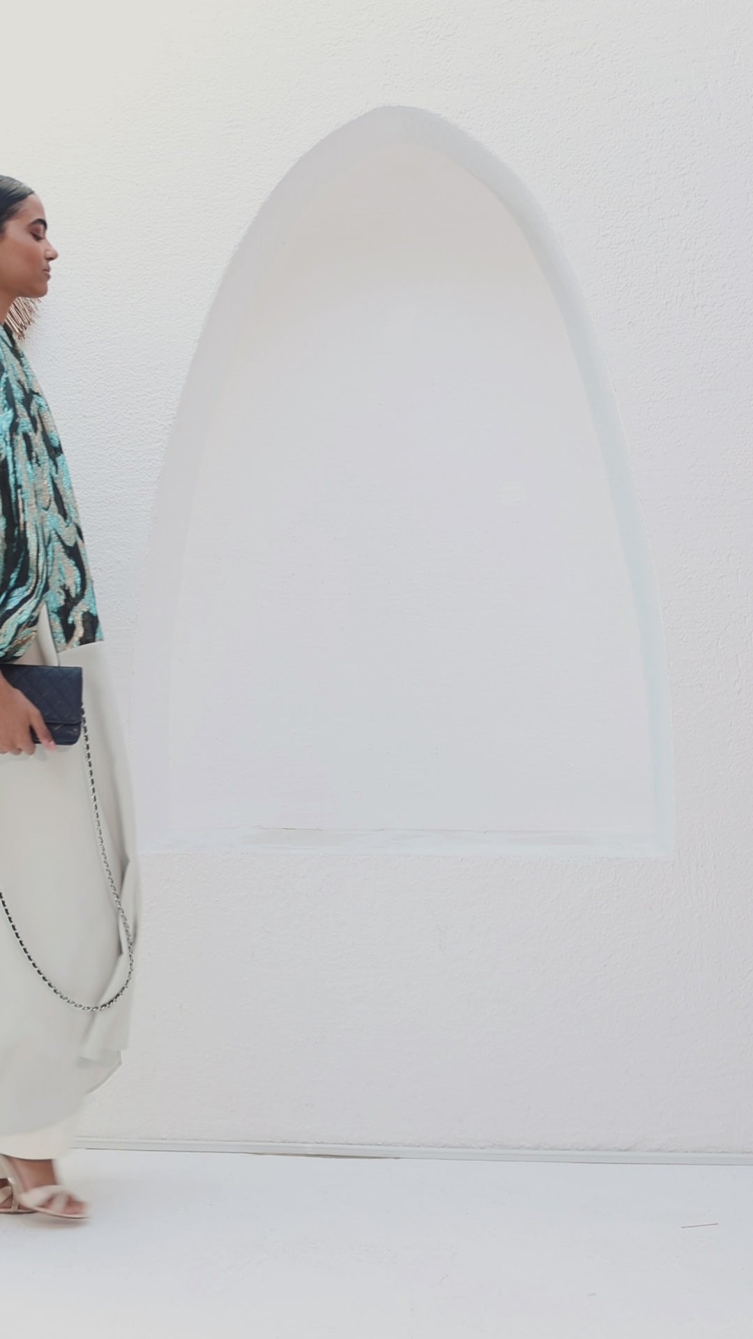 Metalik jakarlı Abaya Kaftan