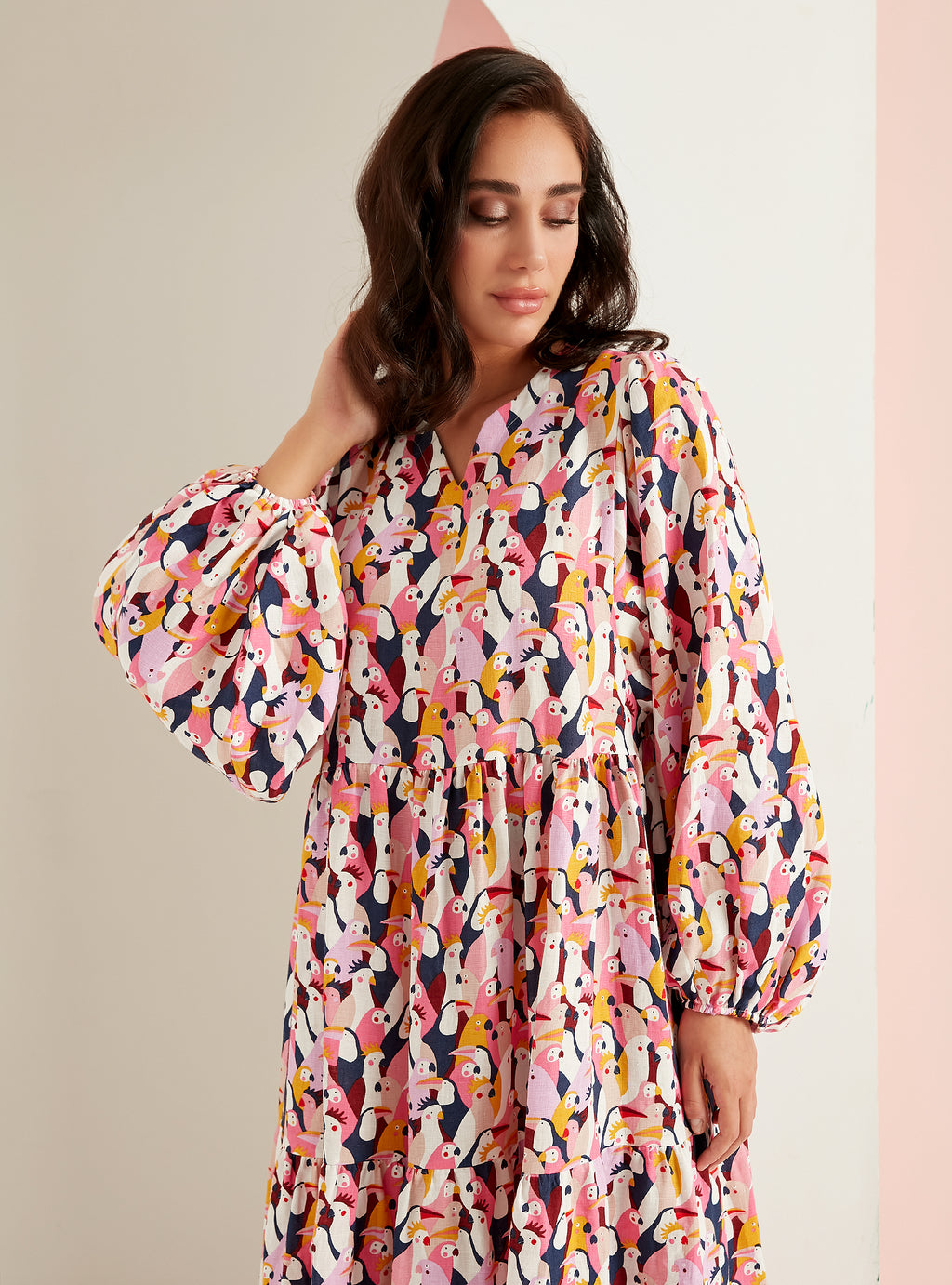 Papağan Desenli Keten V Yaka Maksi Elbise - WF Atelier