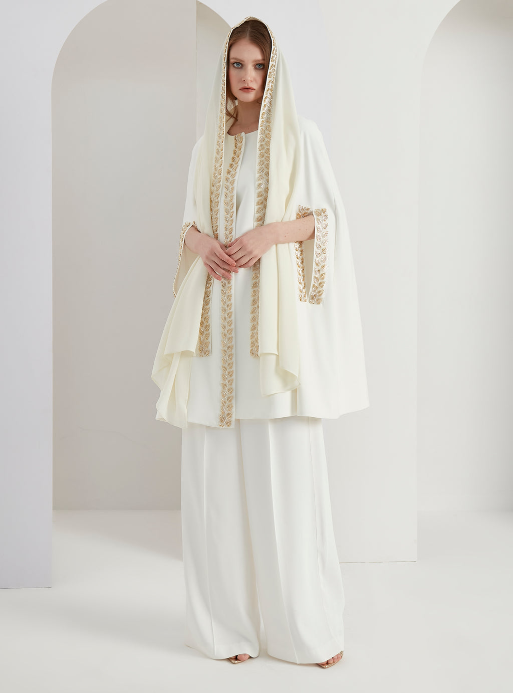 White Embellished Cape With Embellished Scarf Set - Store WF