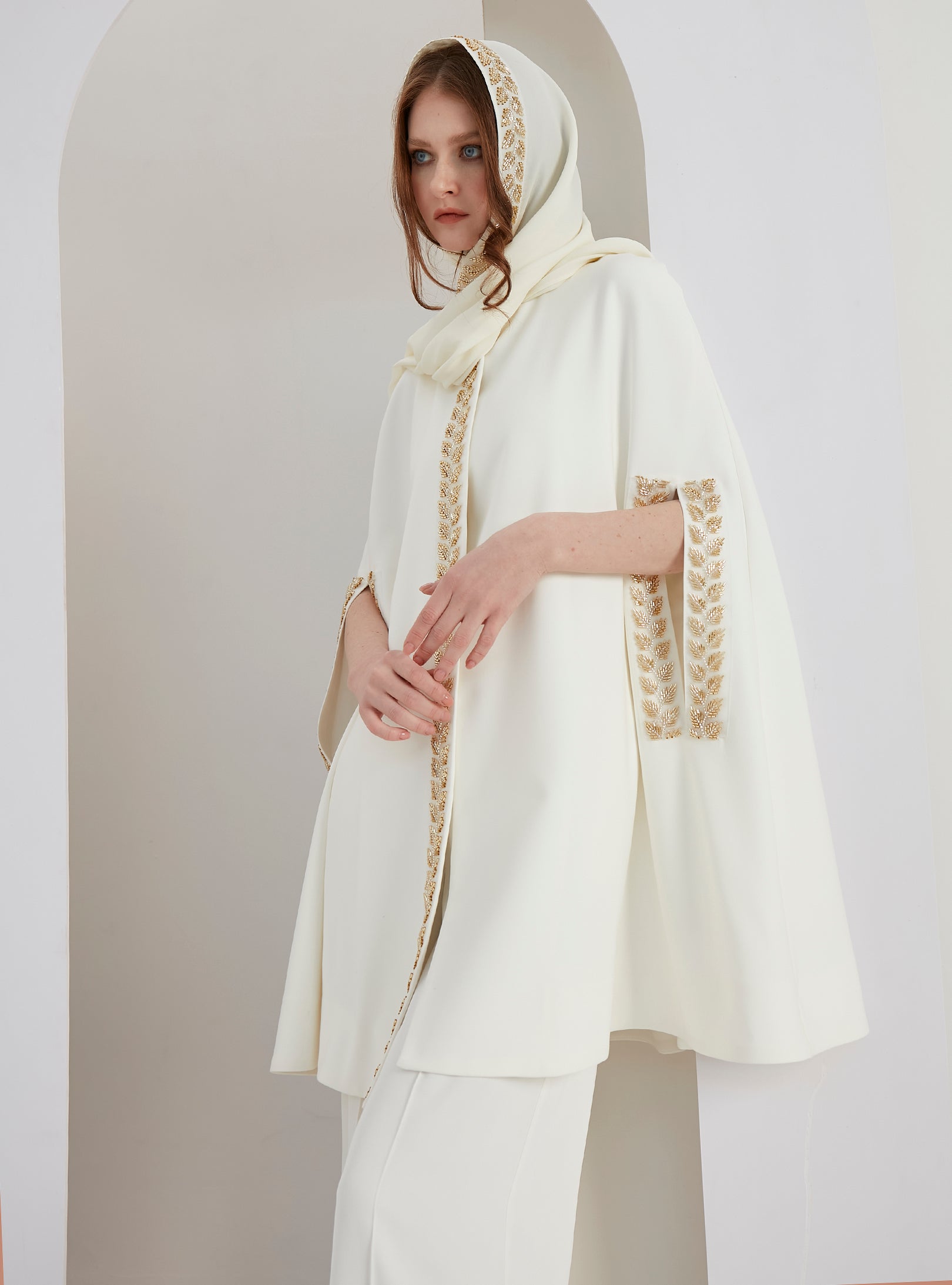White Embellished Cape With Embellished Scarf Set - Store WF