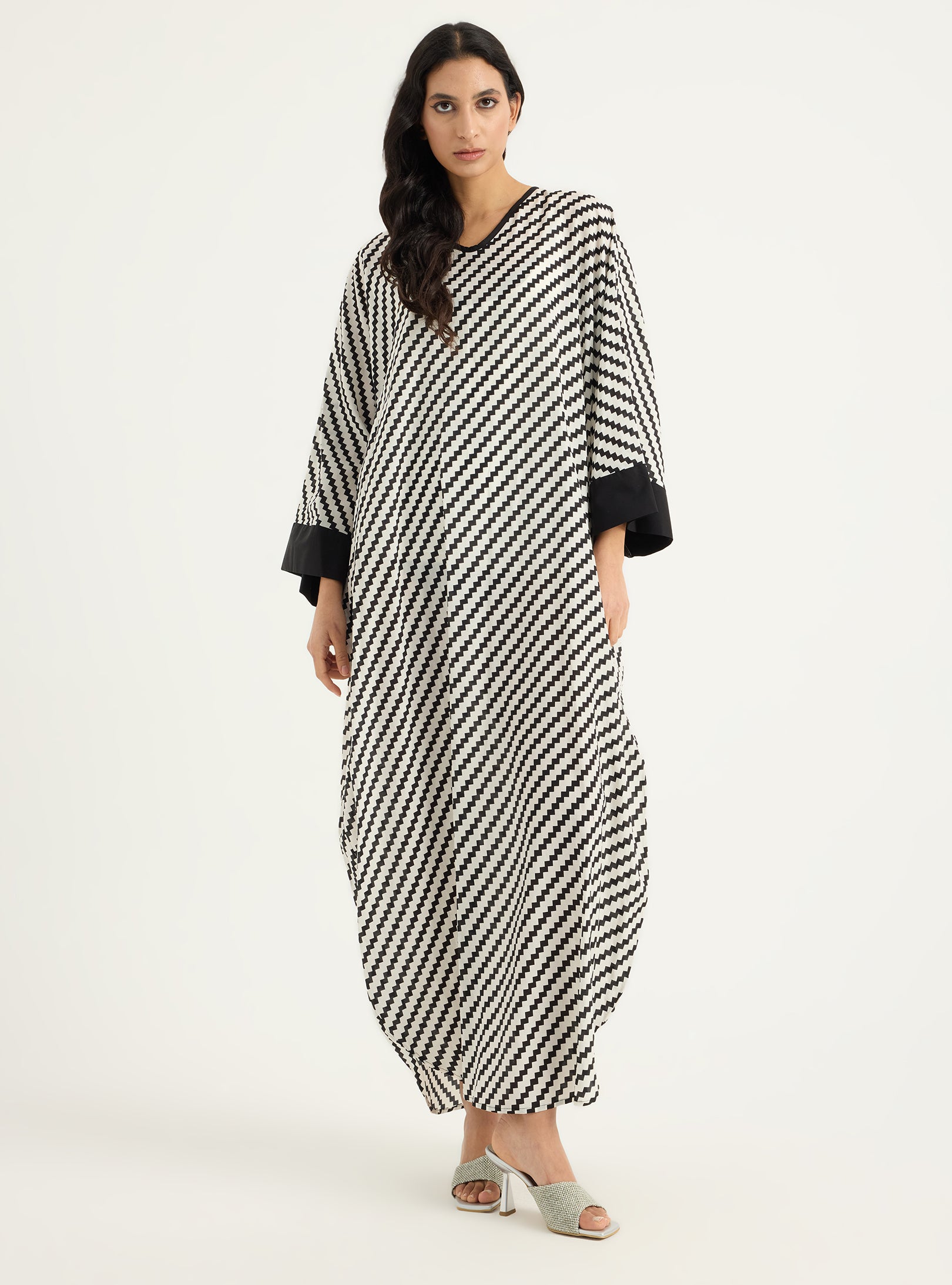 Black & White Kaftan - Store WF