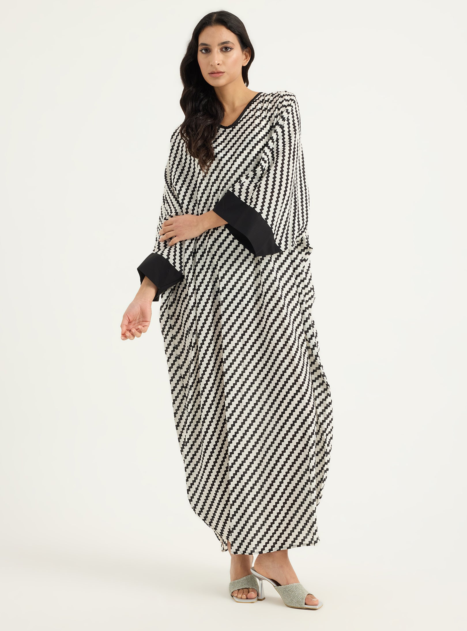 Black & White Kaftan - Store WF