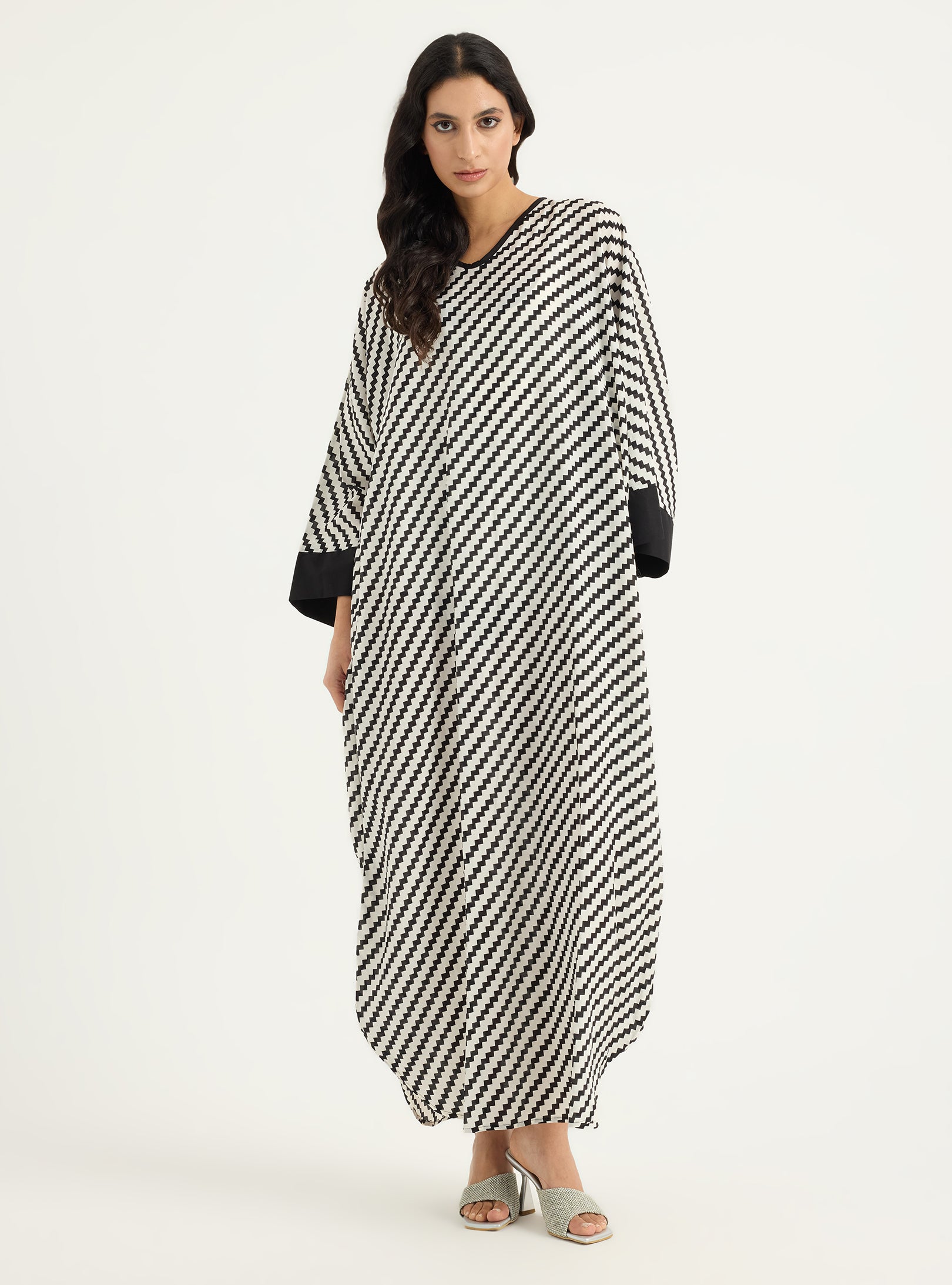 Black & White Kaftan - Store WF