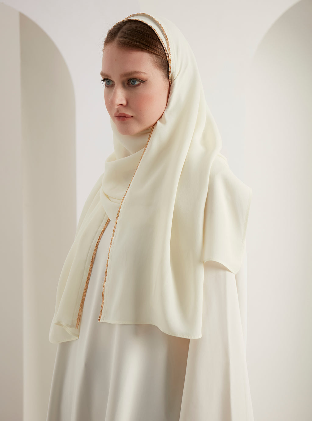 Altın Zincirli Eşarplar Başörtüsü 