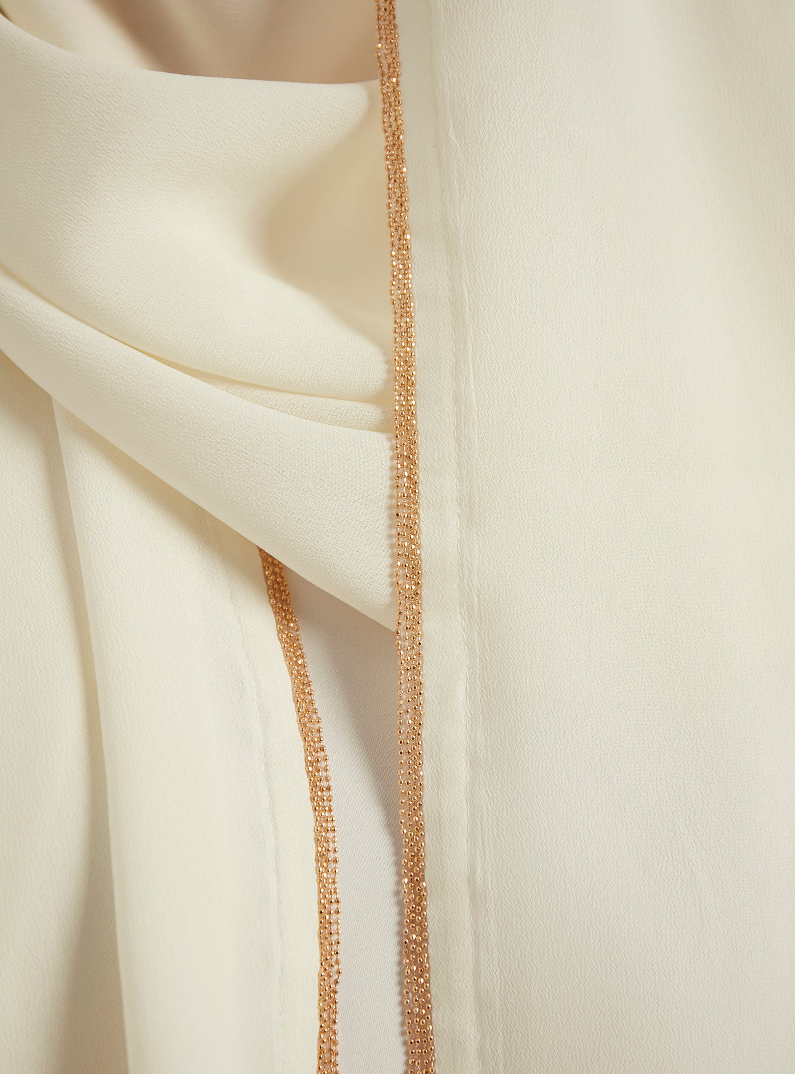 Altın Zincirli Eşarplar Başörtüsü 