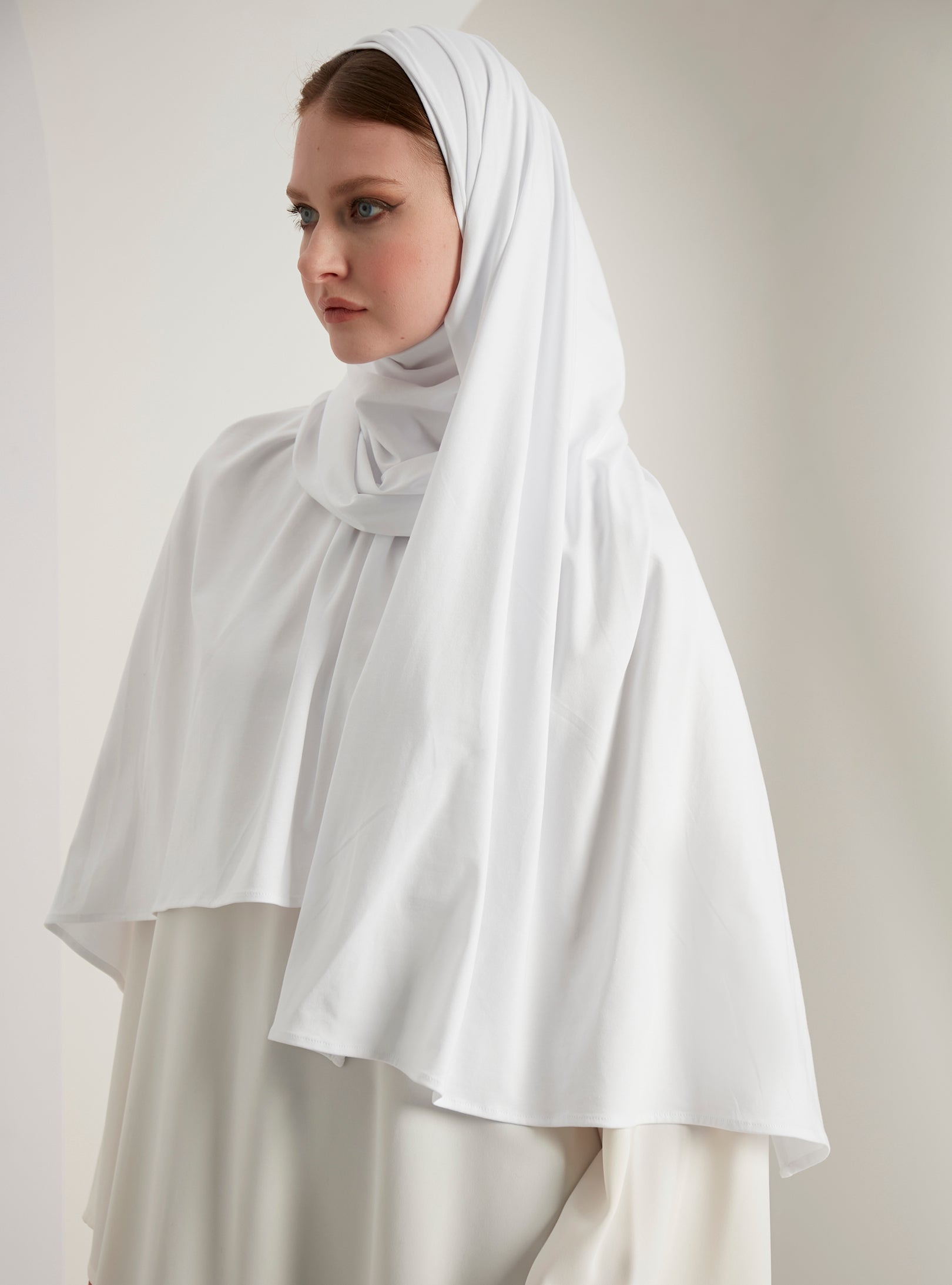 Beyaz Pamuklu Jersey Atkı Şal